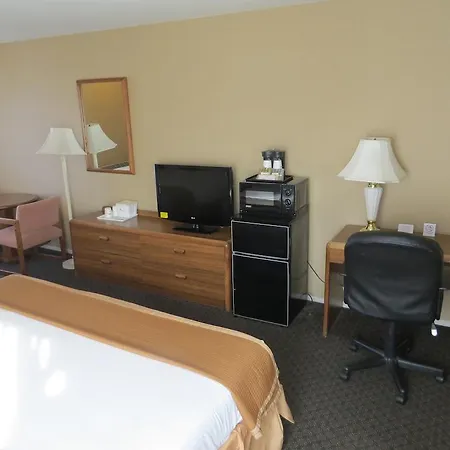Howard Johnson By Wyndham Torrance Hotel Room photo