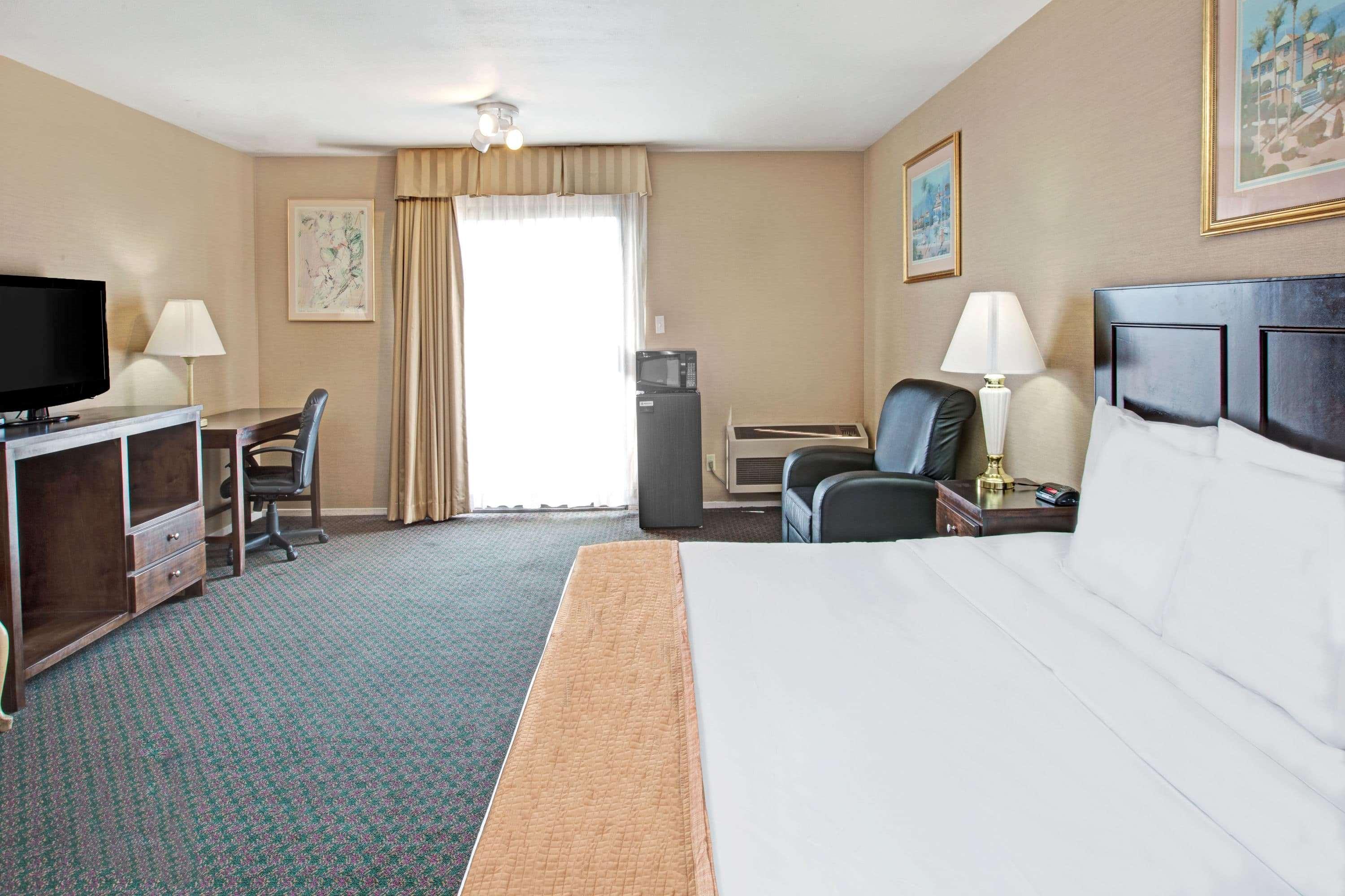Howard Johnson By Wyndham Hotel Torrance